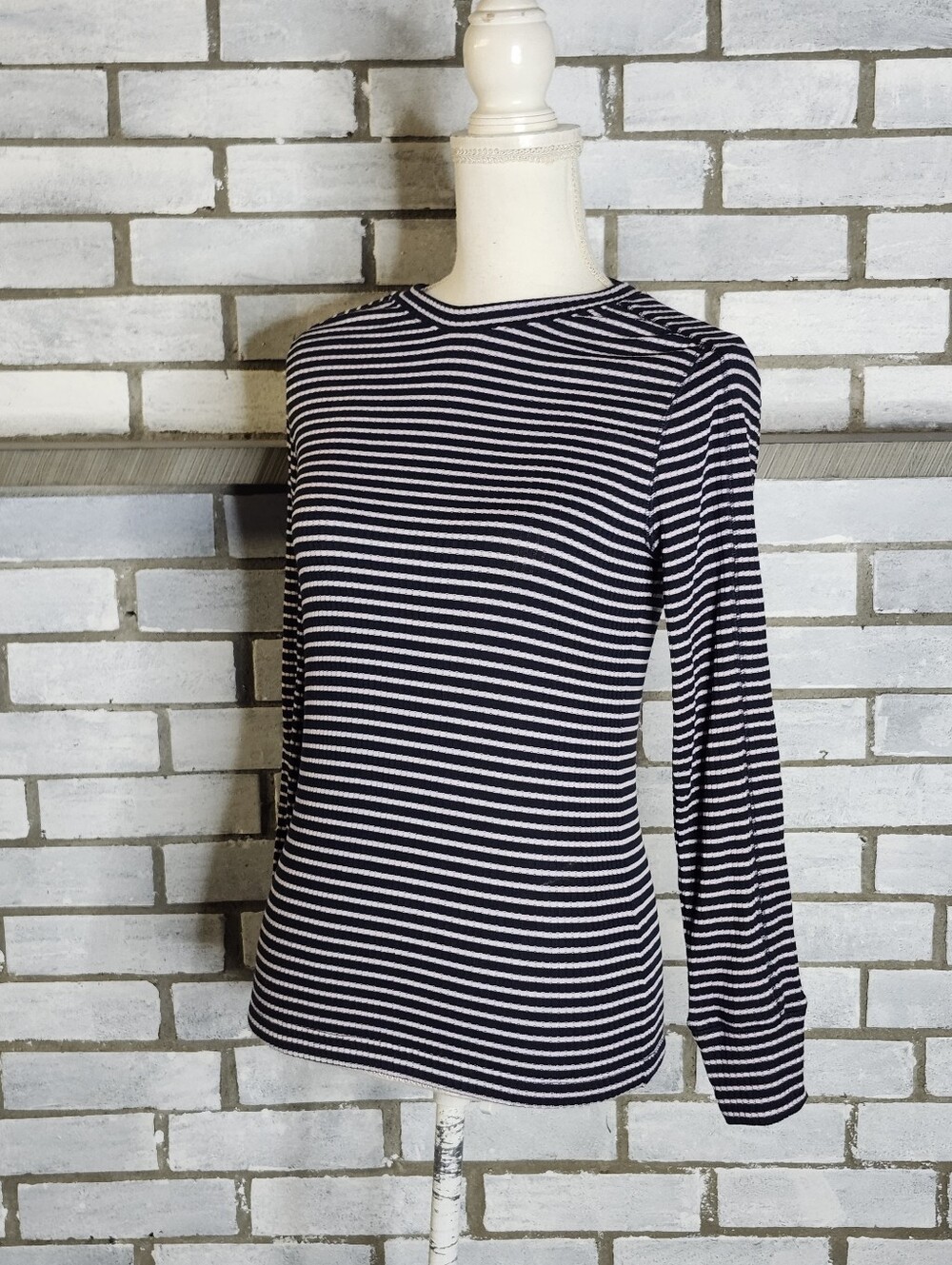 • Madewell Striped Ribbed Crewneck Long Sleeve Tee Shirt NT762 Blue Medium